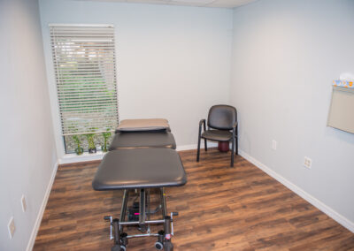 Physical Therapy clinic in Bradenton private treatment room with hi-lo table